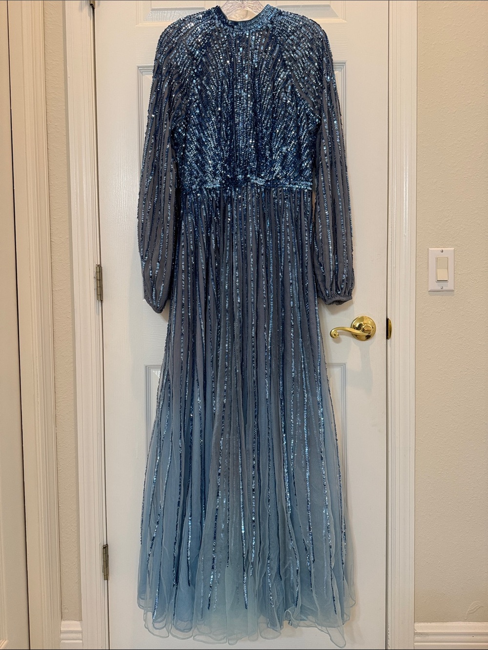 Mac Duggal 6206 Blue Ombré Sequin Long Sleeve A-Line Evening Dress Size 12 NWT - Picture 7 of 15
